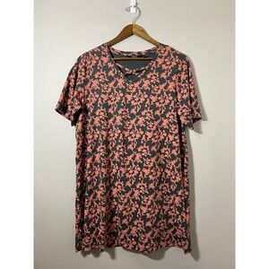 Ulla Popken Top NWOT Womens Sz 12/14 Floral Short Sleeve‎ V neck Crisscross Tee